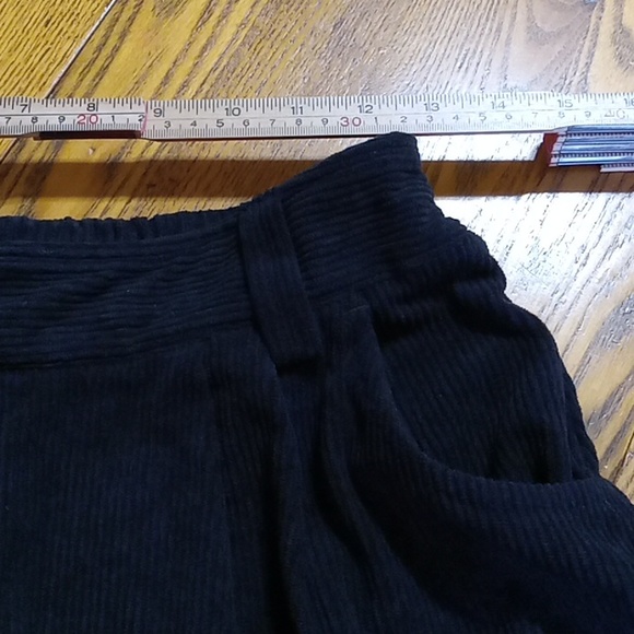 HALARA Women SKIRT SMALL BLACK CORDUROY New Workout Tennis NEW Exercise - Picture 3 of 5